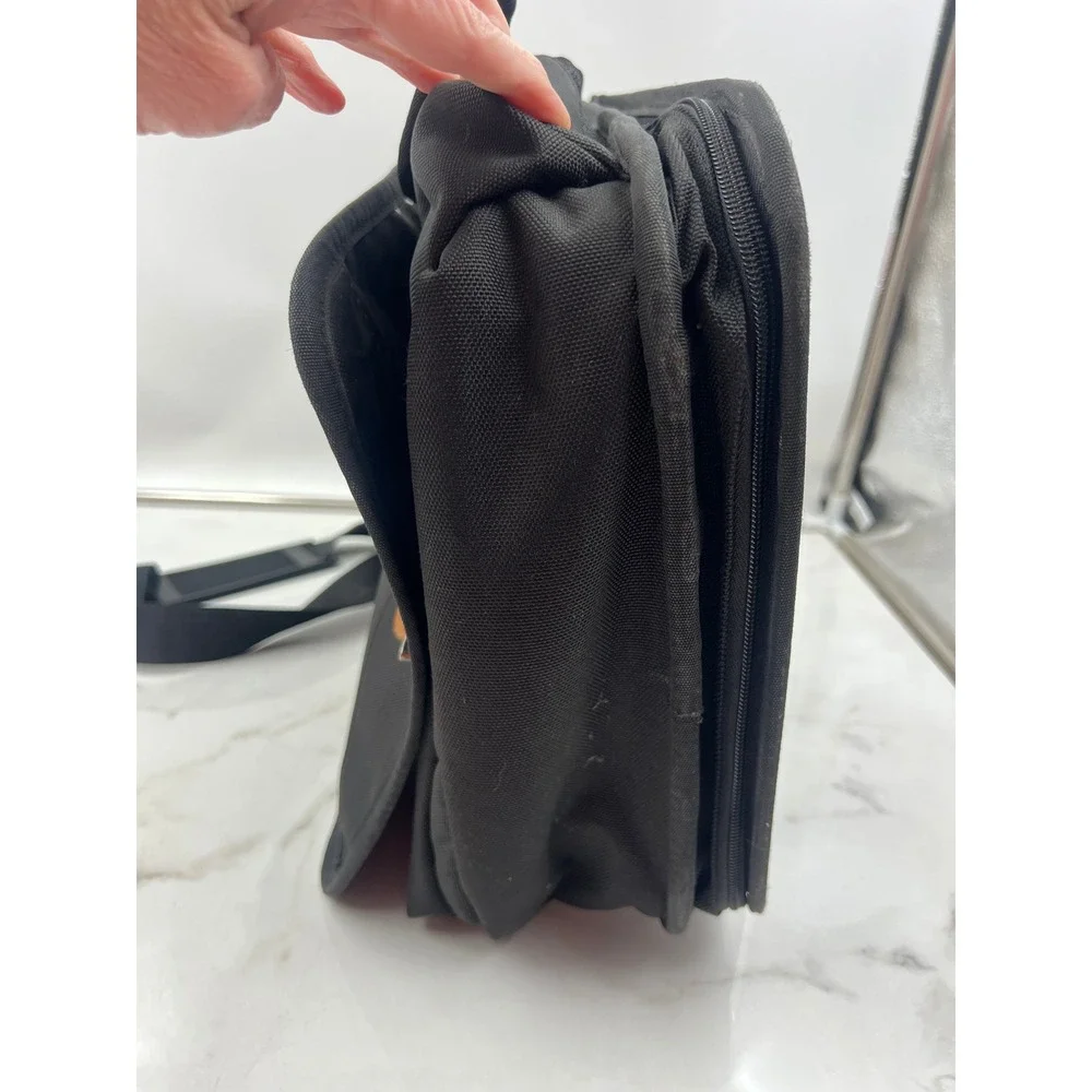 Duluth Trading Co Black Ballistic Nylon Messenger Field Laptop Bag Organizer